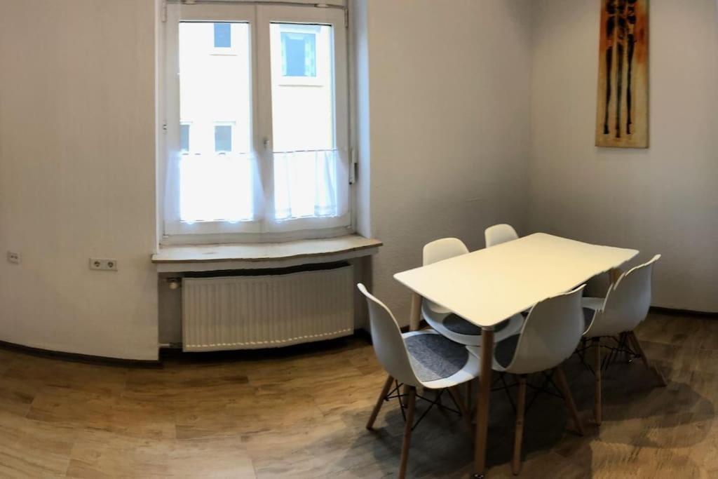 Apartmenthaus Am Bahnhof เดทโมลด์ ภายนอก รูปภาพ