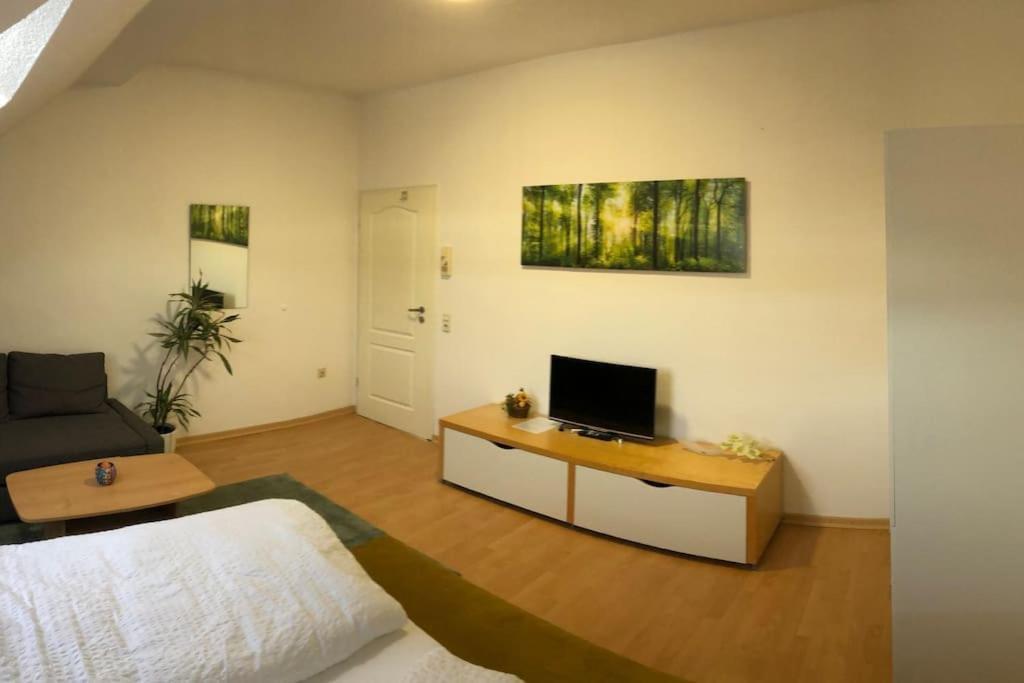 Apartmenthaus Am Bahnhof เดทโมลด์ ภายนอก รูปภาพ