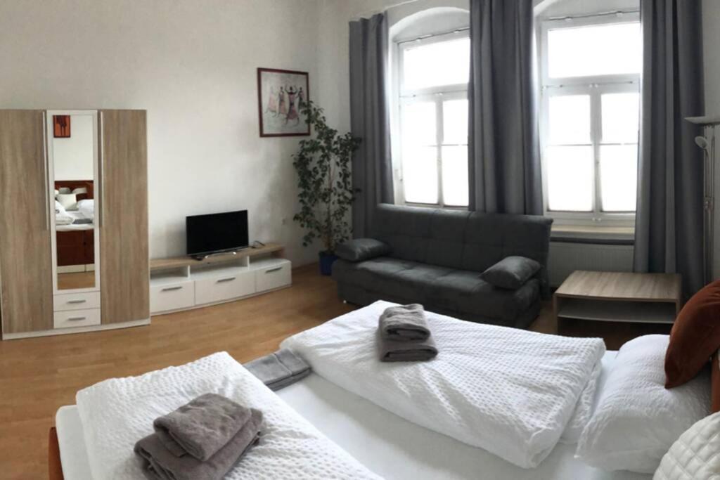 Apartmenthaus Am Bahnhof เดทโมลด์ ภายนอก รูปภาพ