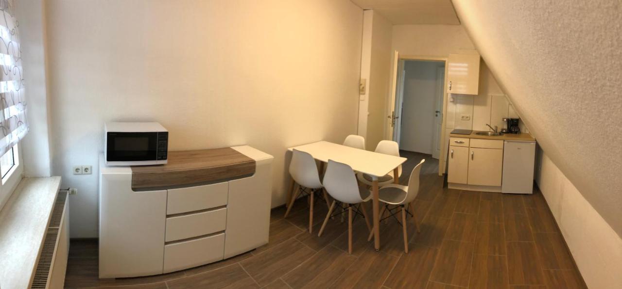 Apartmenthaus Am Bahnhof เดทโมลด์ ภายนอก รูปภาพ