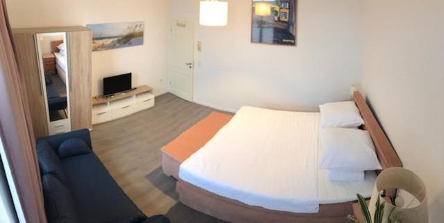 Apartmenthaus Am Bahnhof เดทโมลด์ ภายนอก รูปภาพ