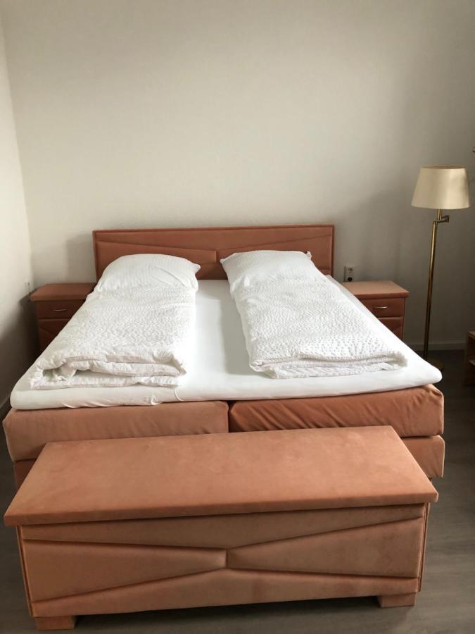 Apartmenthaus Am Bahnhof เดทโมลด์ ภายนอก รูปภาพ